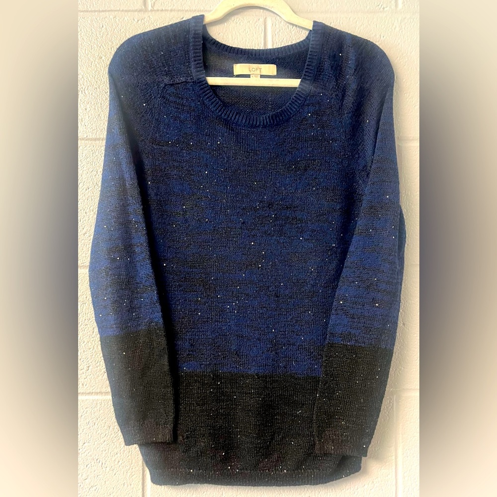 LOFT Medium Oversized Sweater Black and Blue with Sequins - Perfect for Winter!